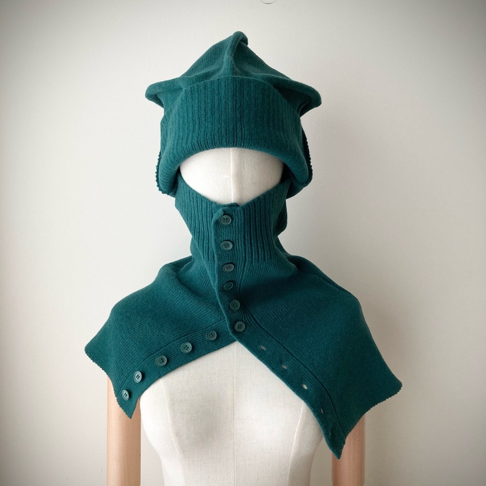 joodito 100% lambswool sweater hat snood scarf gaiter cape buttons dark green